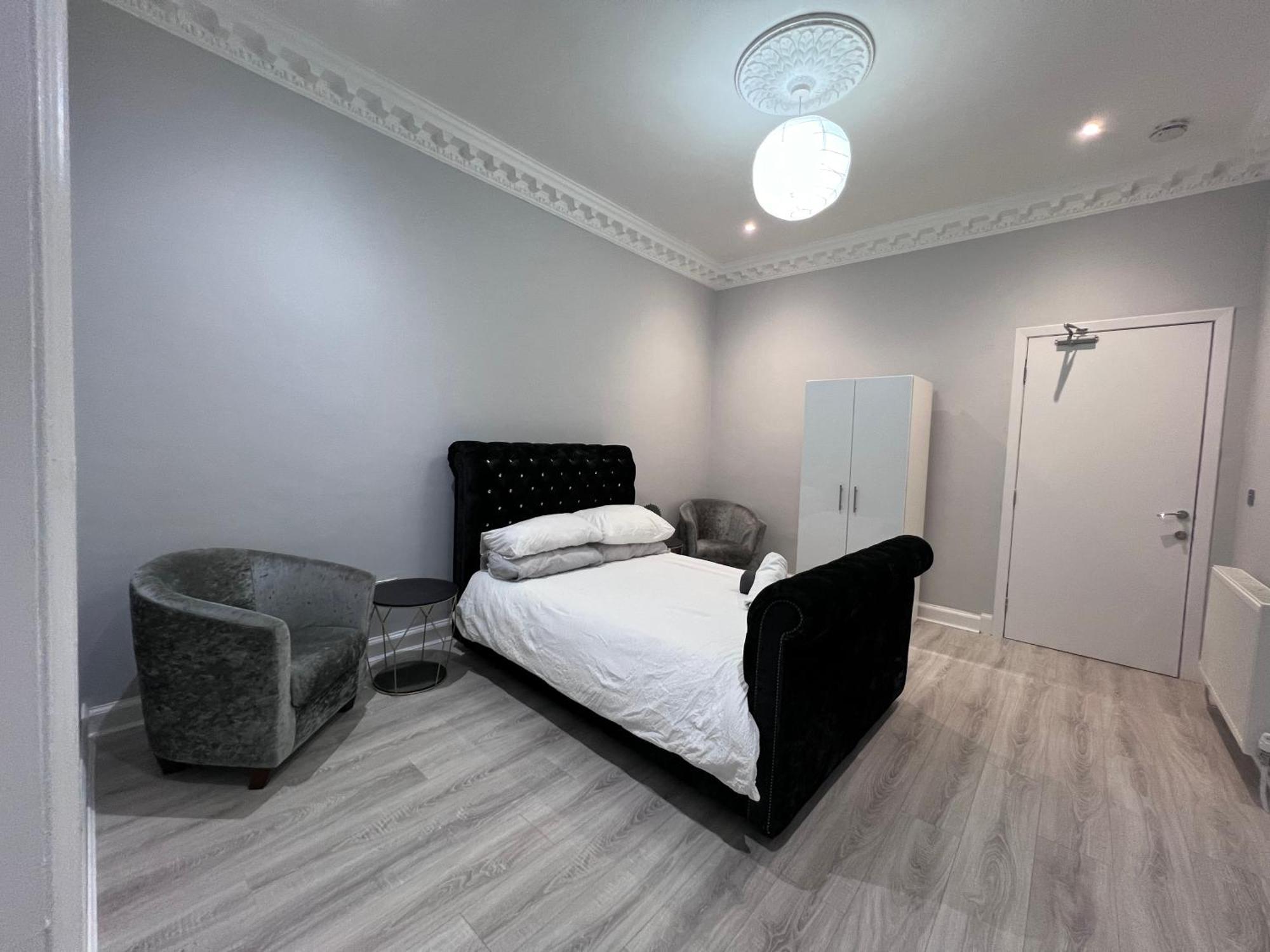 Lovely 4 Bedroom 2Nd Floor Walk Up Apartment Édimbourg Extérieur photo
