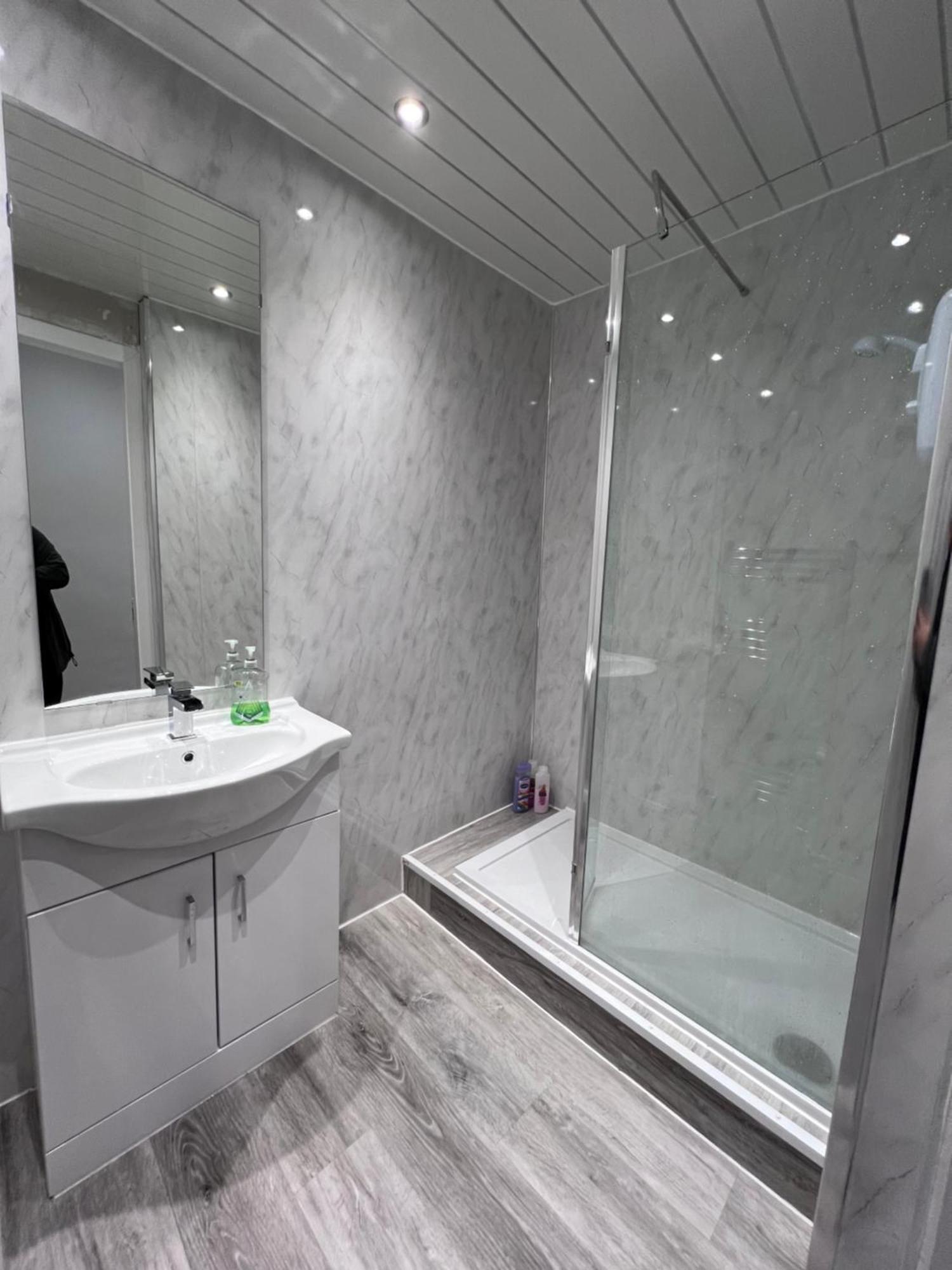 Lovely 4 Bedroom 2Nd Floor Walk Up Apartment Édimbourg Extérieur photo