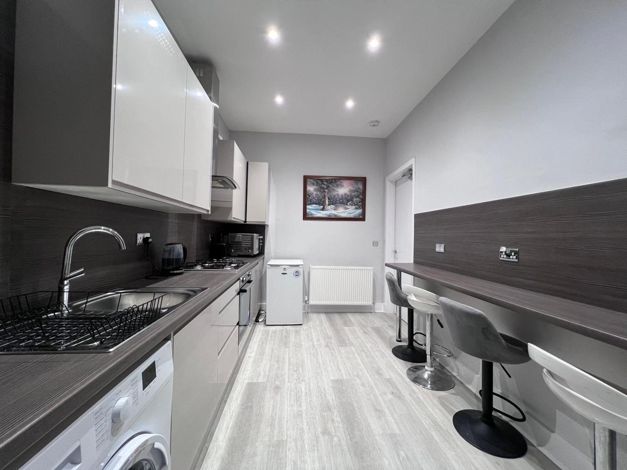 Lovely 4 Bedroom 2Nd Floor Walk Up Apartment Édimbourg Extérieur photo